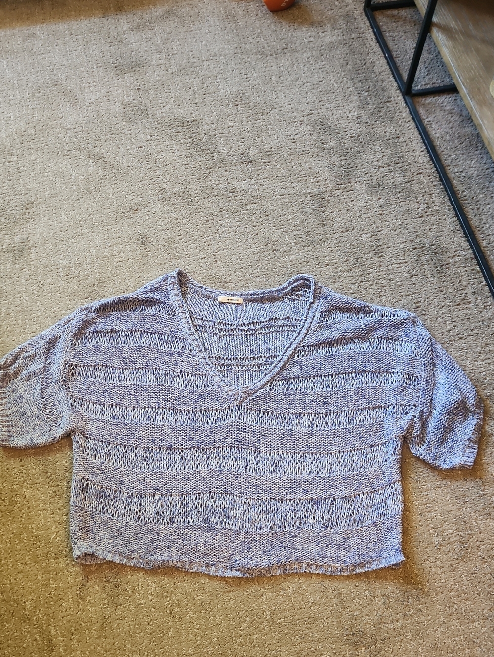 LAmade Lightweight V-Neck Cropped Sweater in Heathered Blue